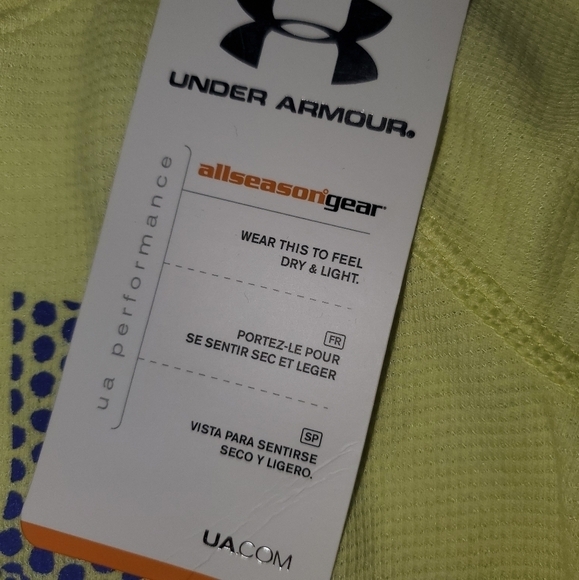 Under Armour loose fit thermal NWT - Picture 3 of 4